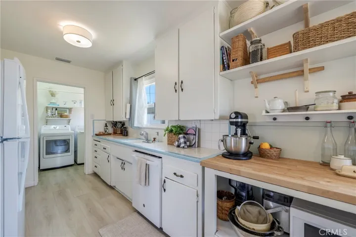 1910 W Chapman Ave., Fullerton, California 92833
