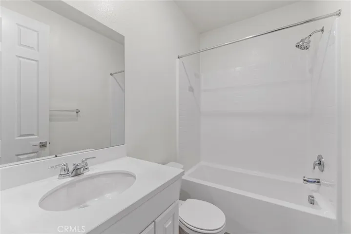 12938 Rocky Trail Way, Victorville, California 92395