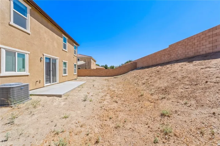 12938 Rocky Trail Way, Victorville, California 92395