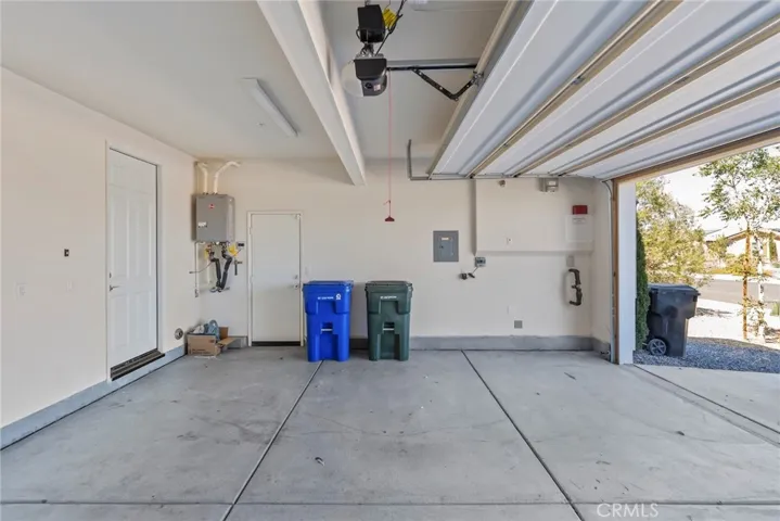 12938 Rocky Trail Way, Victorville, California 92395