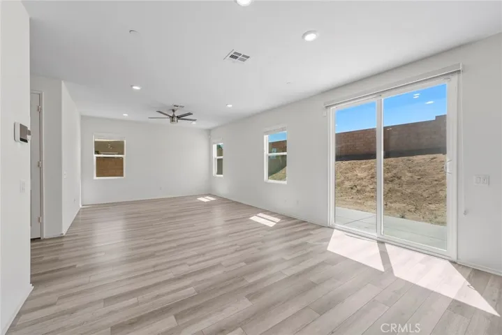 12938 Rocky Trail Way, Victorville, California 92395