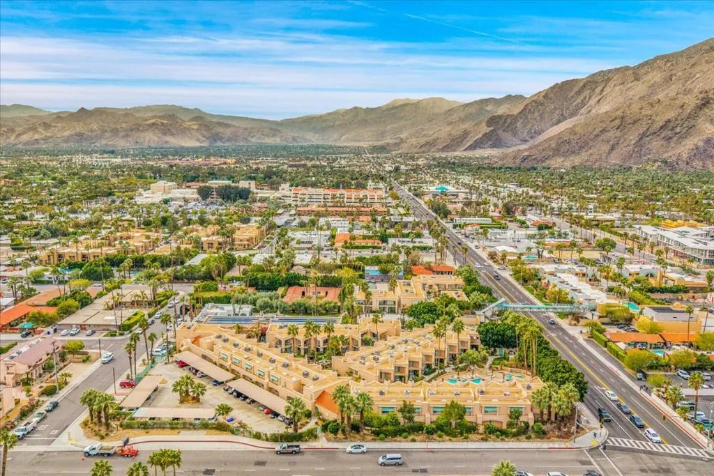 1555 N Chaparral Road 402, Palm Springs, California 92262 home-pic-42