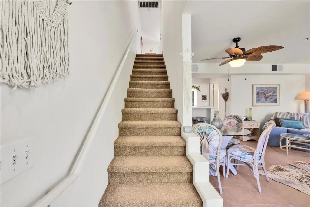 1555 N Chaparral Road 402, Palm Springs, California 92262 home-pic-16