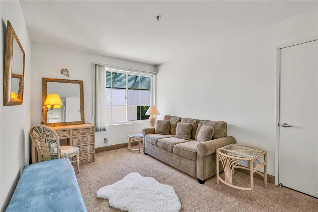 1555 N Chaparral Road 402, Palm Springs, California 92262 home-pic-17