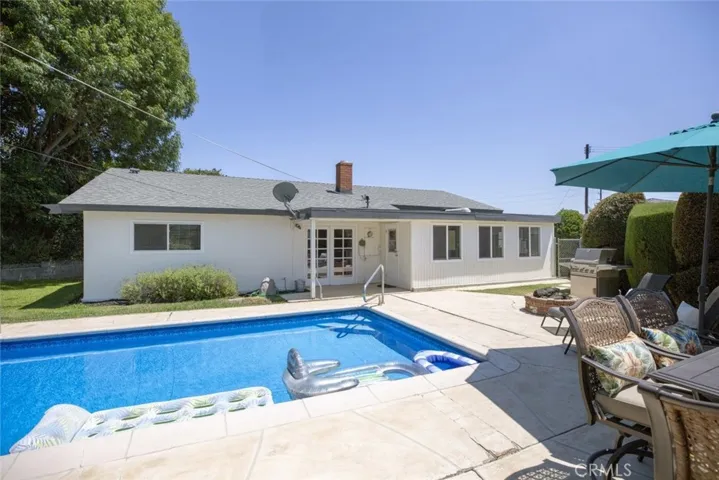1329 Essex Court, Glendora, California 91740
