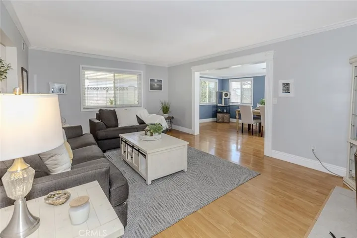 1329 Essex Court, Glendora, California 91740