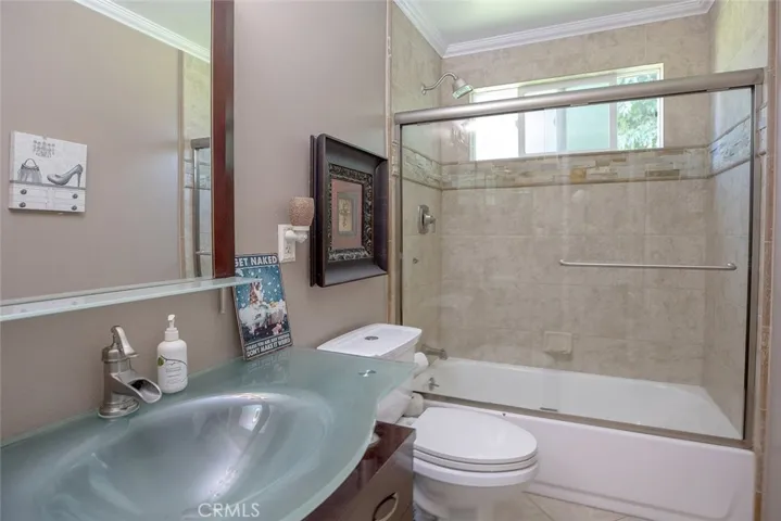 1329 Essex Court, Glendora, California 91740