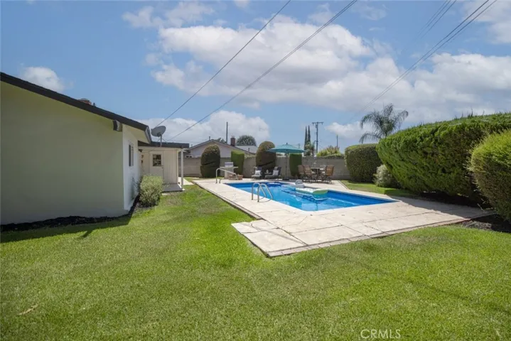 1329 Essex Court, Glendora, California 91740