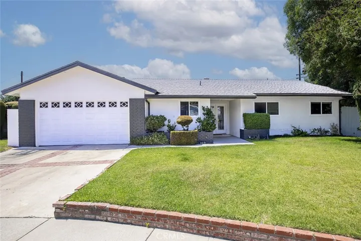 1329 Essex Court, Glendora, California 91740