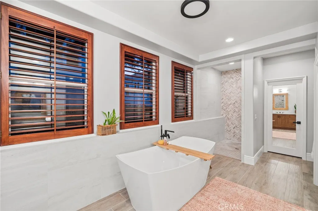 2 Michener Lane, Coto De Caza, California 92679 home-pic-16