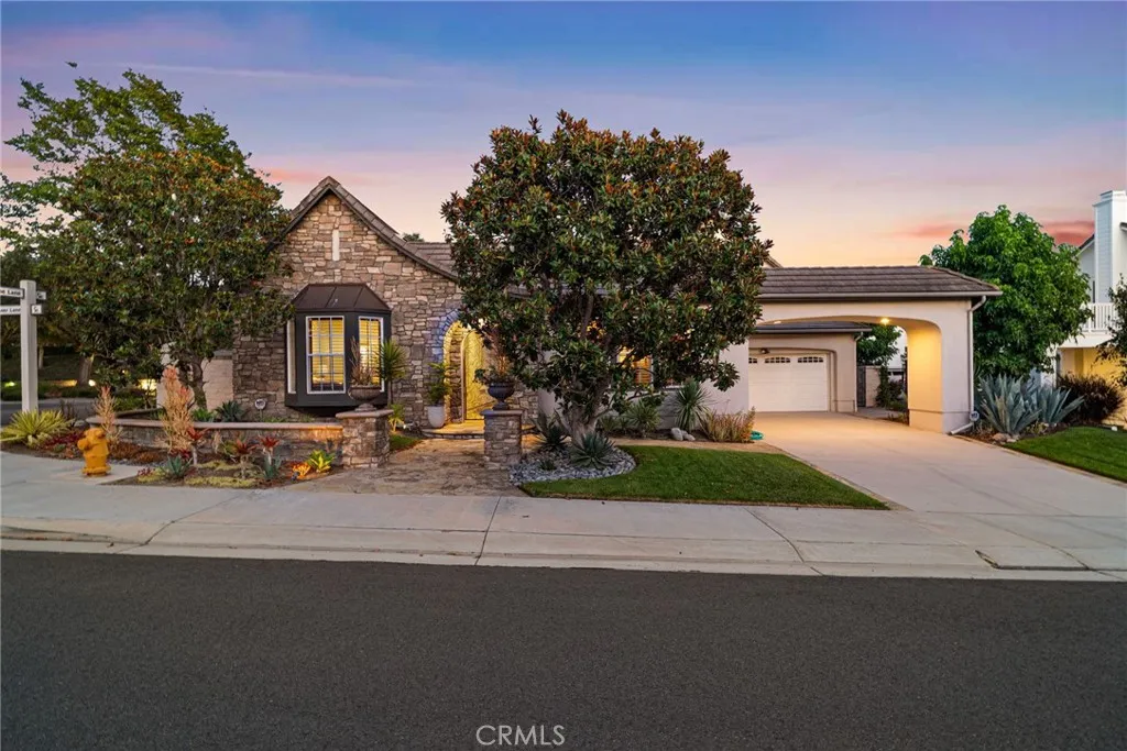 2 Michener Lane, Coto De Caza, California 92679 home-pic-1