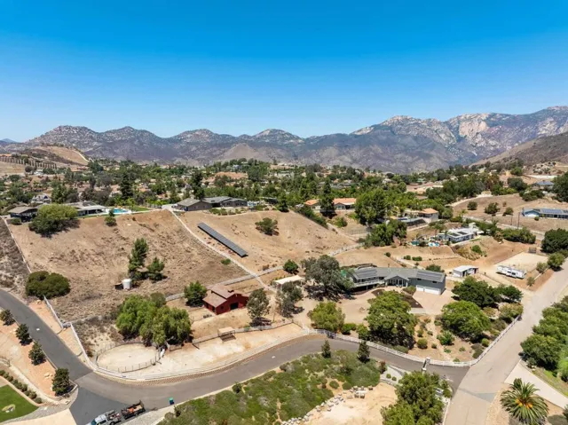 9844 Lorraine Ridge Trail, El Cajon, California 92021