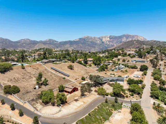 9844 Lorraine Ridge Trail, El Cajon, California 92021