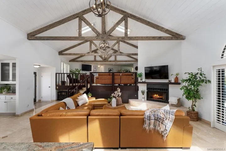 9844 Lorraine Ridge Trail, El Cajon, California 92021