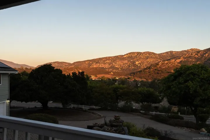 9844 Lorraine Ridge Trail, El Cajon, California 92021