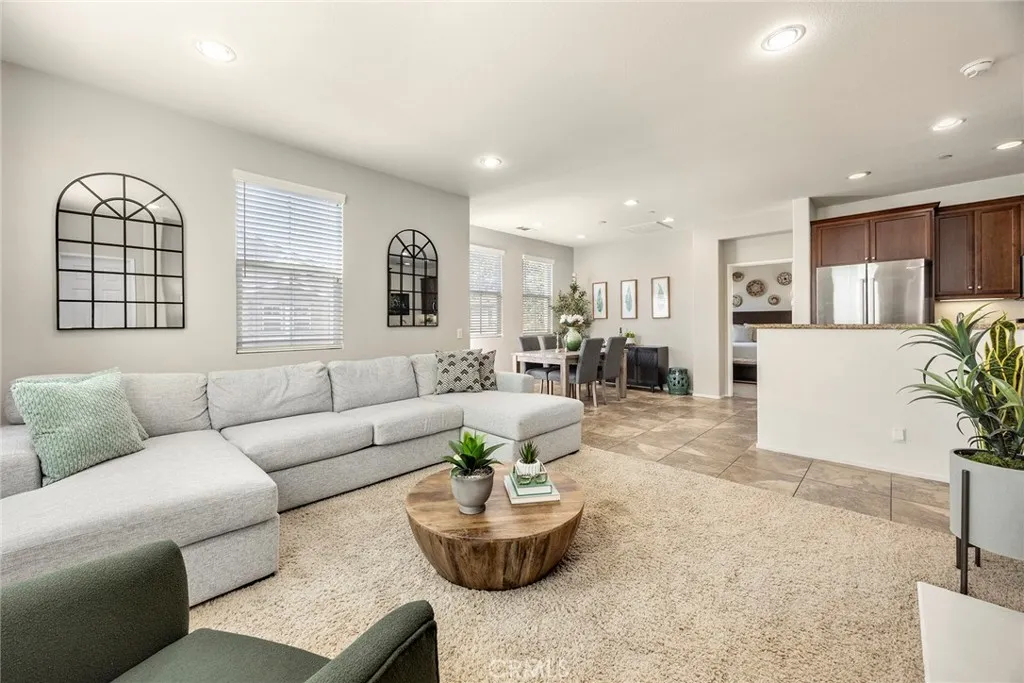 6272 Cristal Lane, Eastvale, California 91752 home-pic-9