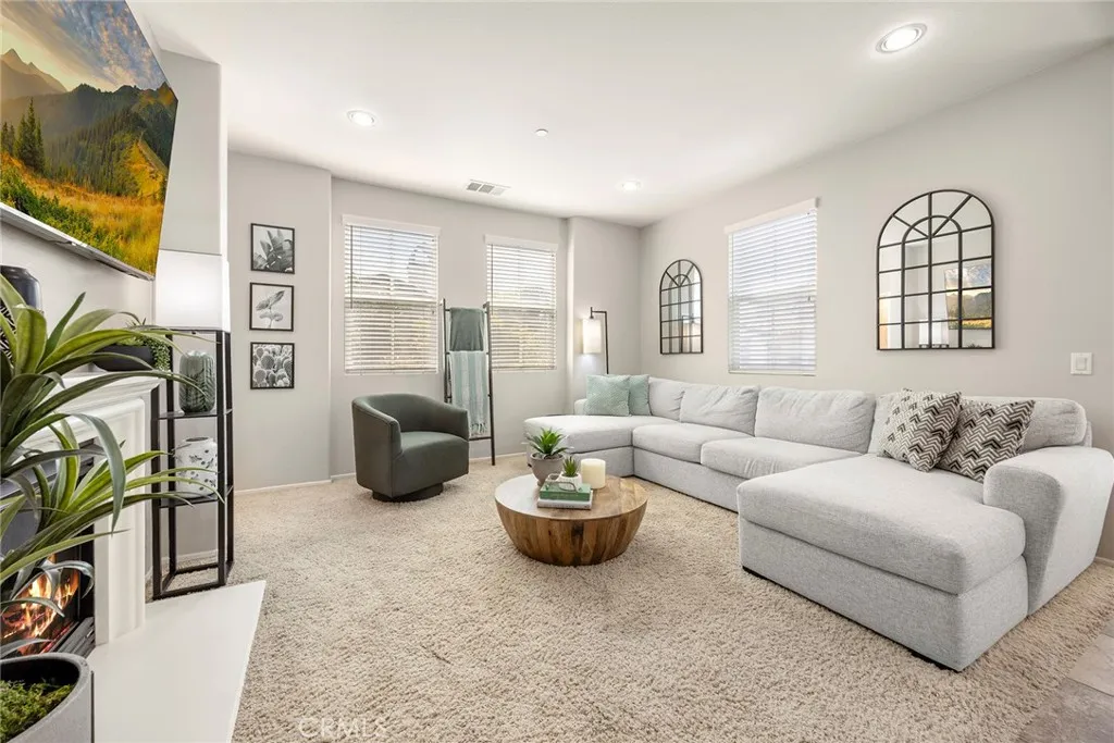 6272 Cristal Lane, Eastvale, California 91752 home-pic-6