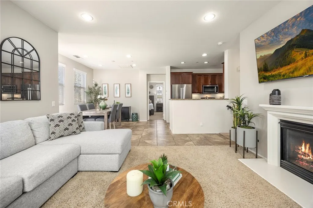 6272 Cristal Lane, Eastvale, California 91752 home-pic-8