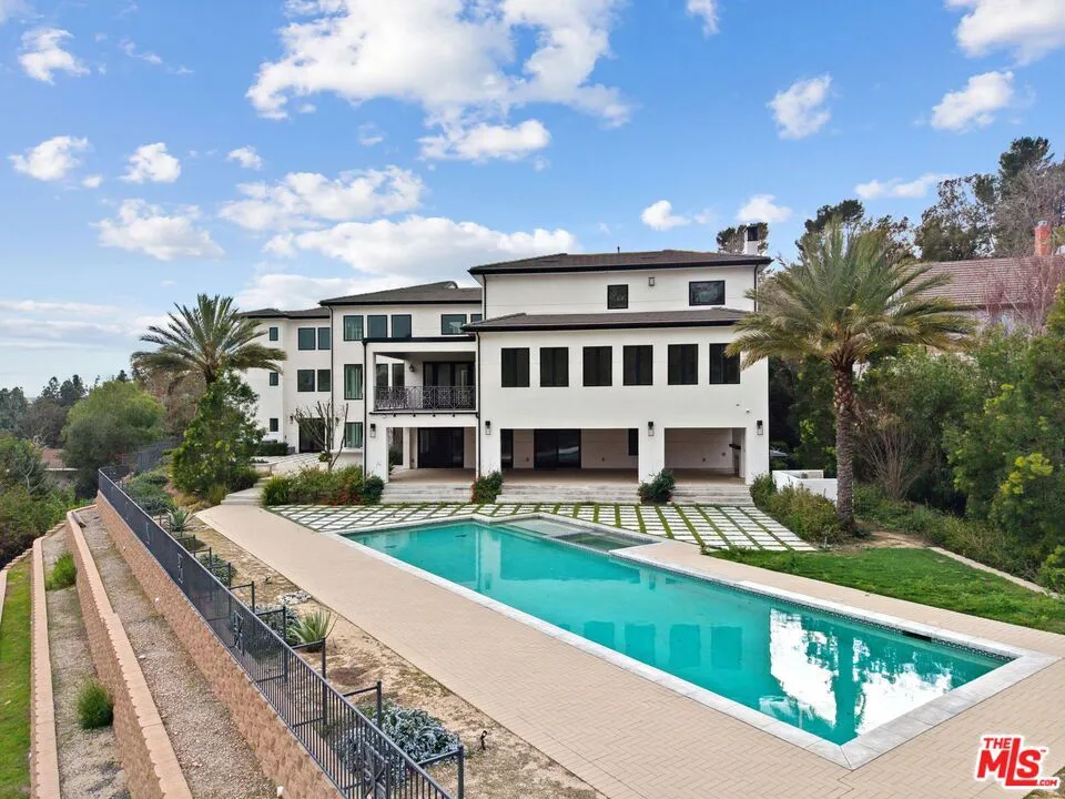 2112 Rocky View Road, Diamond Bar, California 91765, 7 Bedrooms Bedrooms, ,10 BathroomsBathrooms,Residential,For Sale,Rocky View,25572285