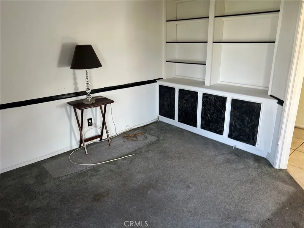 2211 S Walker Avenue, Ontario, California 91761 home-pic-5