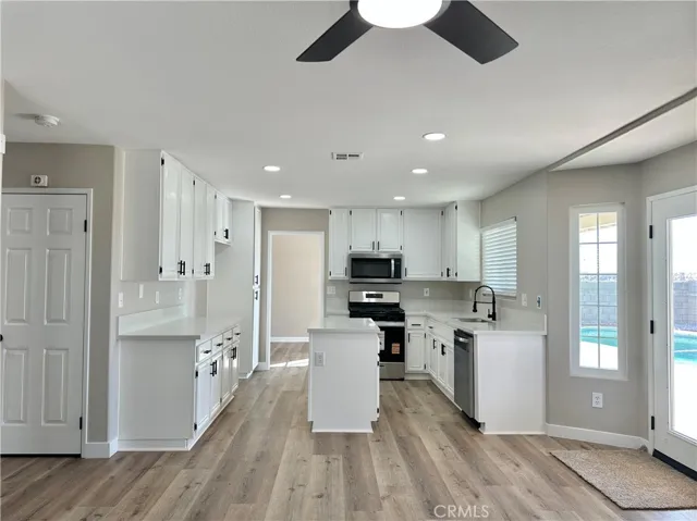 17132 Jurassic Place, Victorville, California 92394