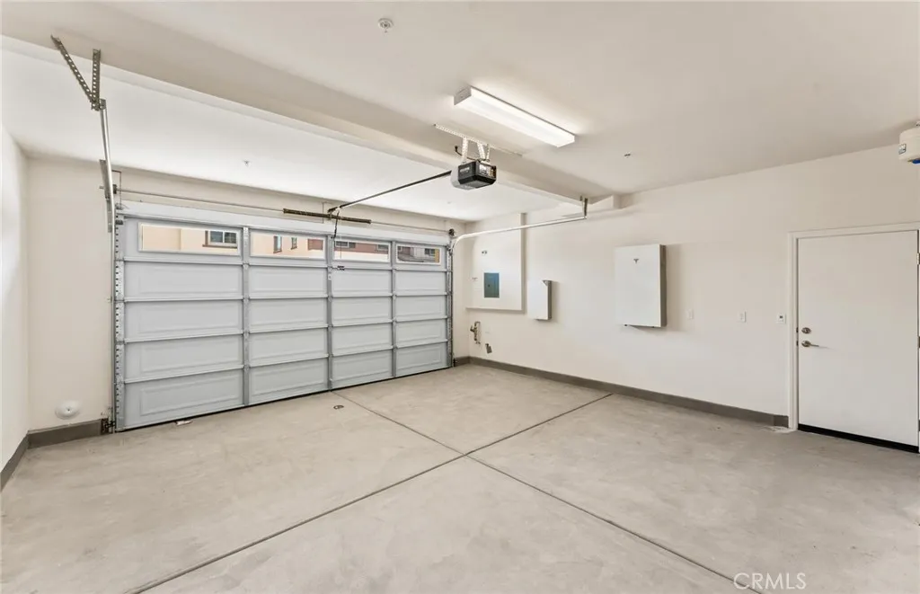 4230 South Hummingbird Paseo, Ontario, California 91761 home-pic-27