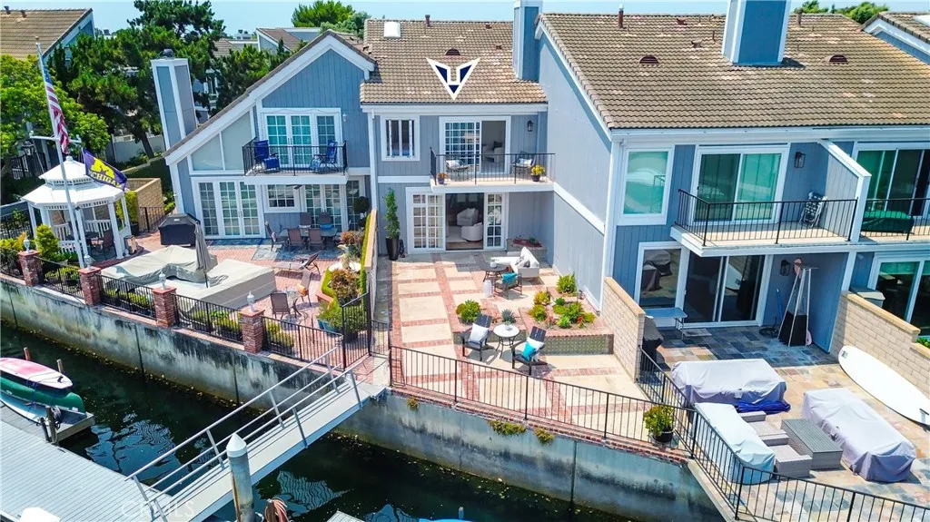 16178 Bimini Lane, Huntington Beach, California 92649, 4 Bedrooms Bedrooms, ,3 BathroomsBathrooms,Residential,For Sale,Bimini,PW25172026