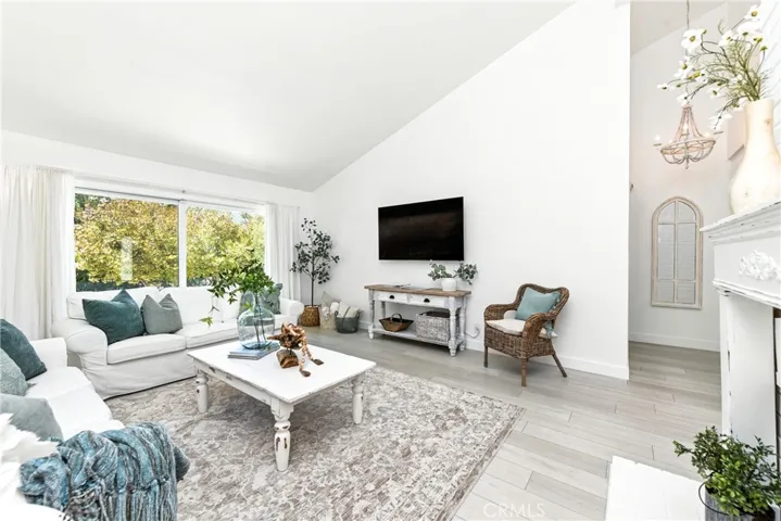 32117 Beachlake Lane, Westlake Village, California 91361