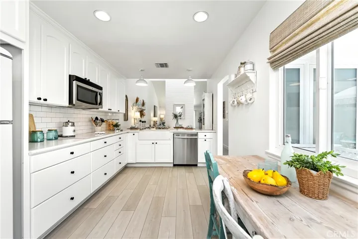 32117 Beachlake Lane, Westlake Village, California 91361