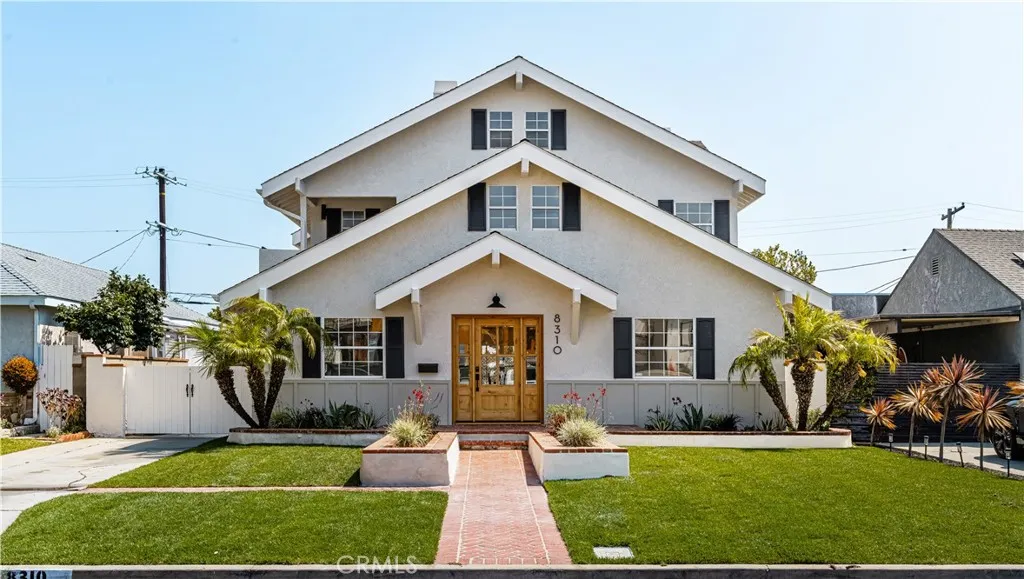 8310 Colegio Drive, Los Angeles, California 90045, 4 Bedrooms Bedrooms, ,3 BathroomsBathrooms,Residential,For Sale,Colegio,WS25172280