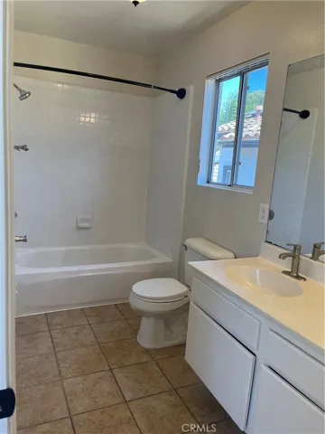 539 Siskin Place, Simi Valley, California 93065