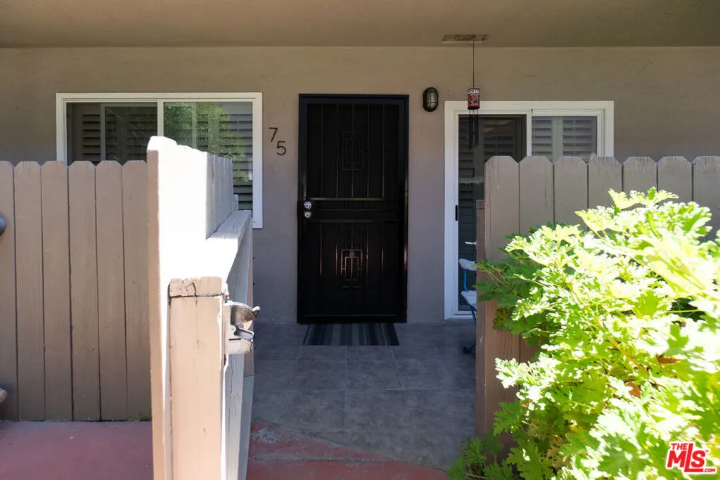 5050 Linden Avenue 75, Long Beach, California 90805 home-pic-1