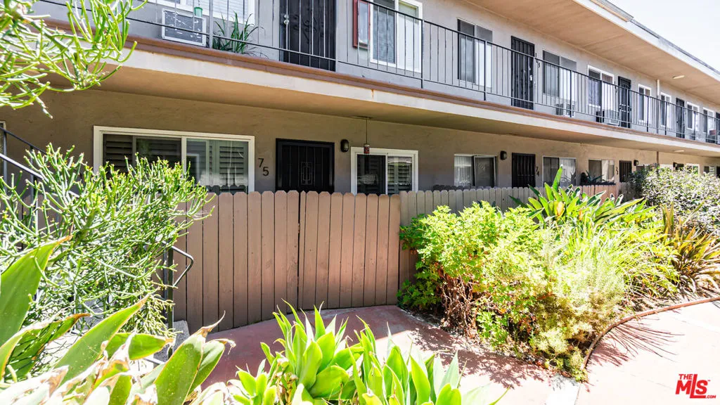5050 Linden Avenue 75, Long Beach, California 90805 home-pic-0