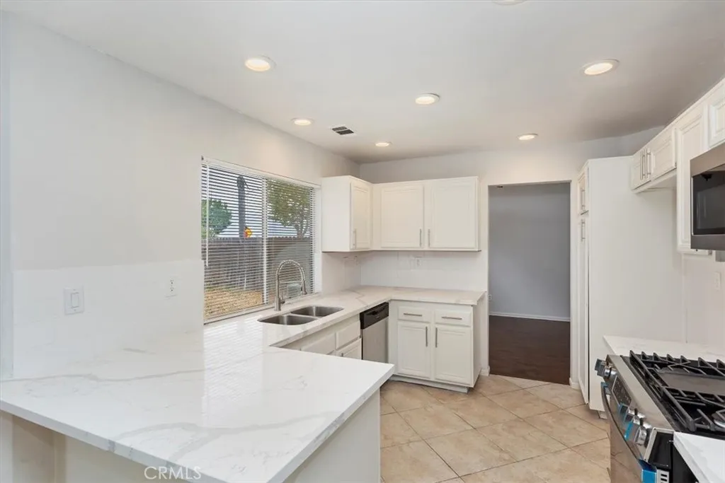 27625 Avenida Interno, Menifee, California 92585 home-pic-17