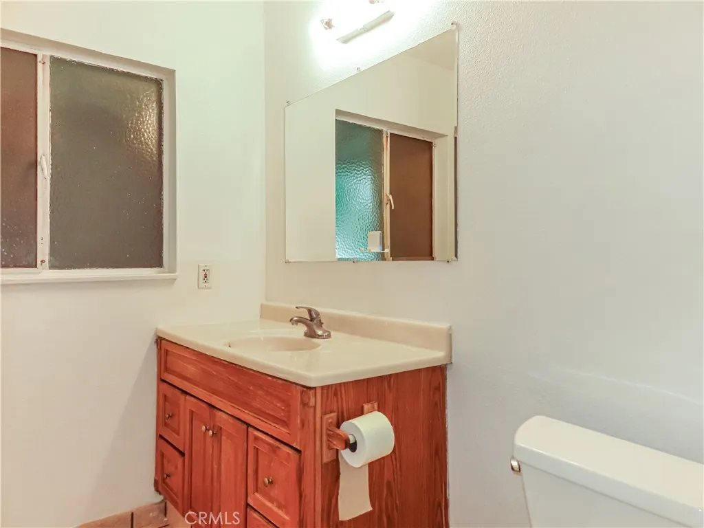 6688 Montclair Drive, Riverside, California 92504 home-pic-11