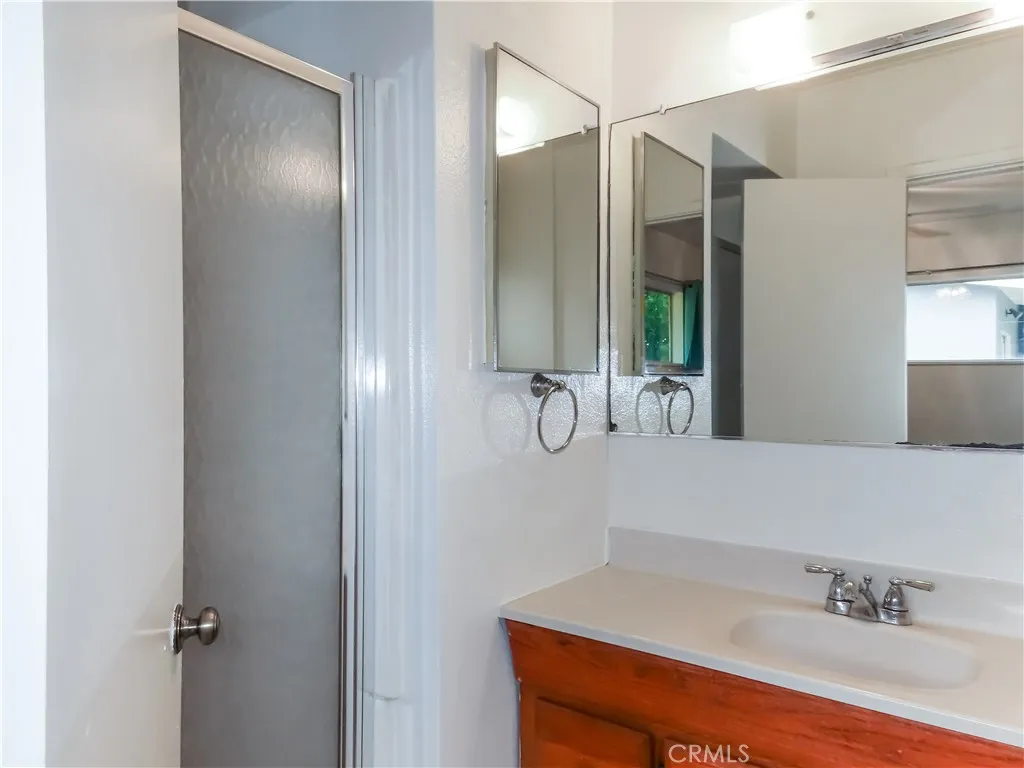 6688 Montclair Drive, Riverside, California 92504 home-pic-16