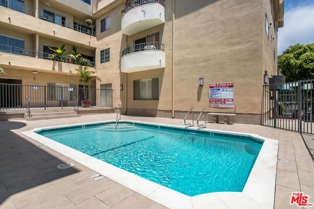 1221 N Kings Road 307, West Hollywood, California 90069 home-pic-14