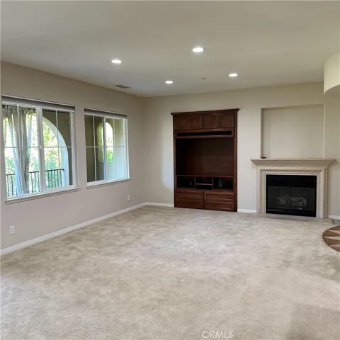 128 Roadrunner, Irvine, California 92603