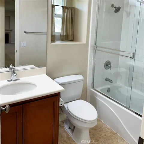 128 Roadrunner, Irvine, California 92603