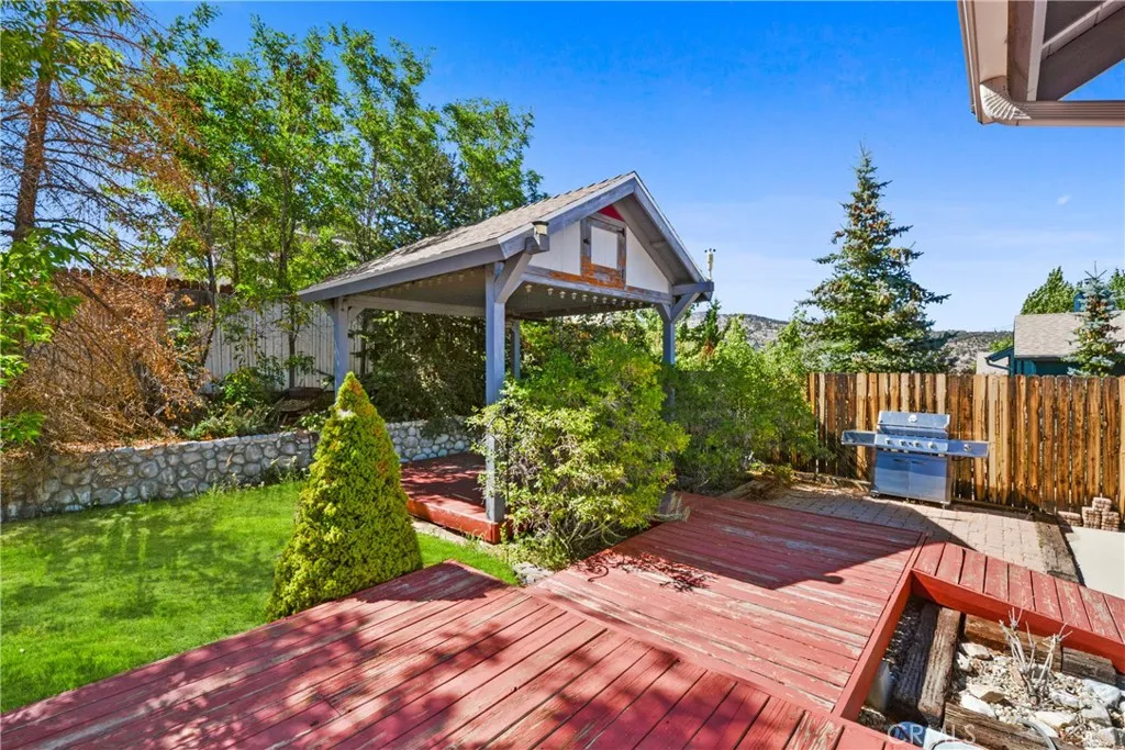 273 Pine Lane, Big Bear City, California 92314 home-pic-28