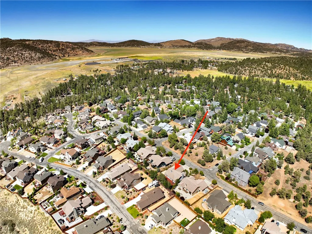 273 Pine Lane, Big Bear City, California 92314 home-pic-36