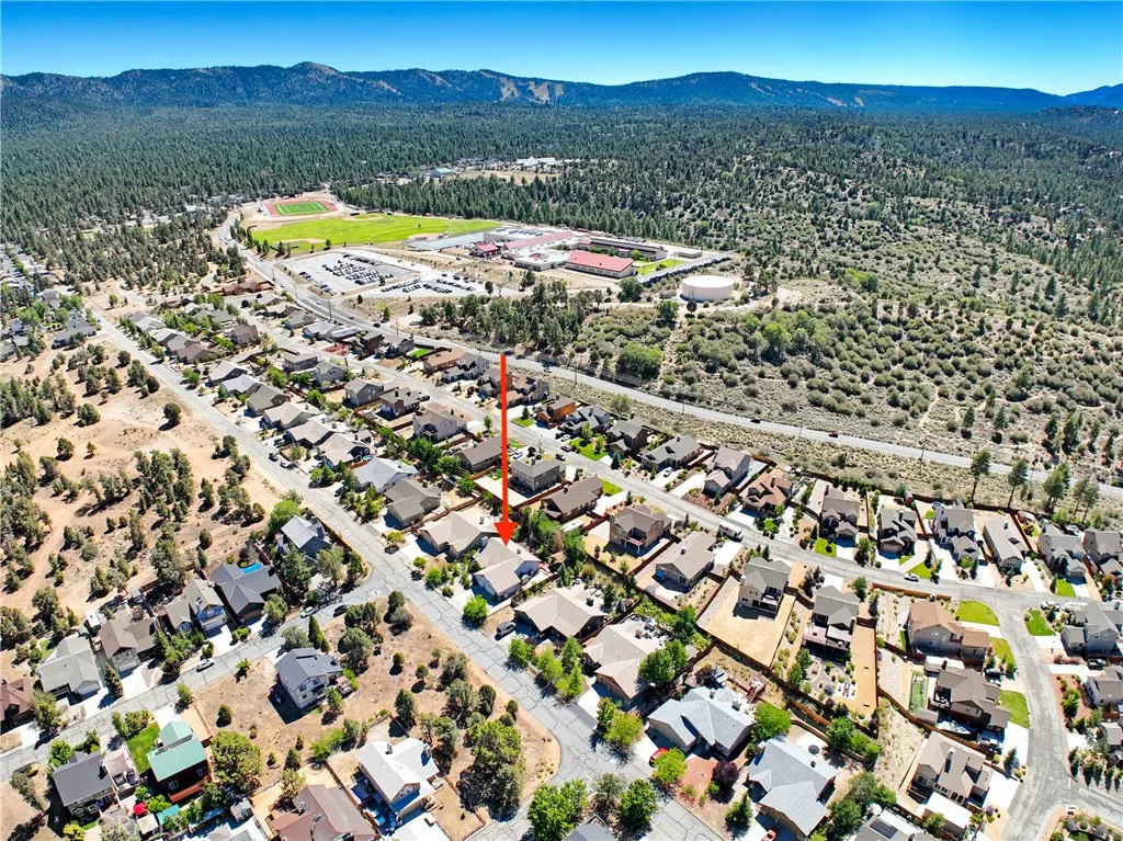 273 Pine Lane, Big Bear City, California 92314 home-pic-34