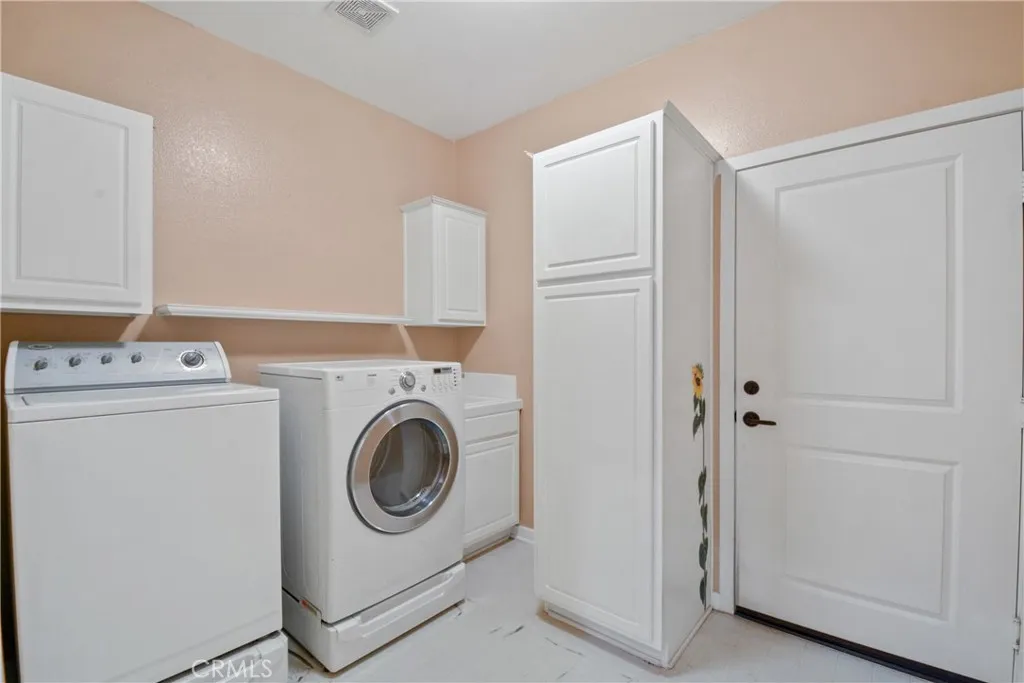 273 Pine Lane, Big Bear City, California 92314 home-pic-21