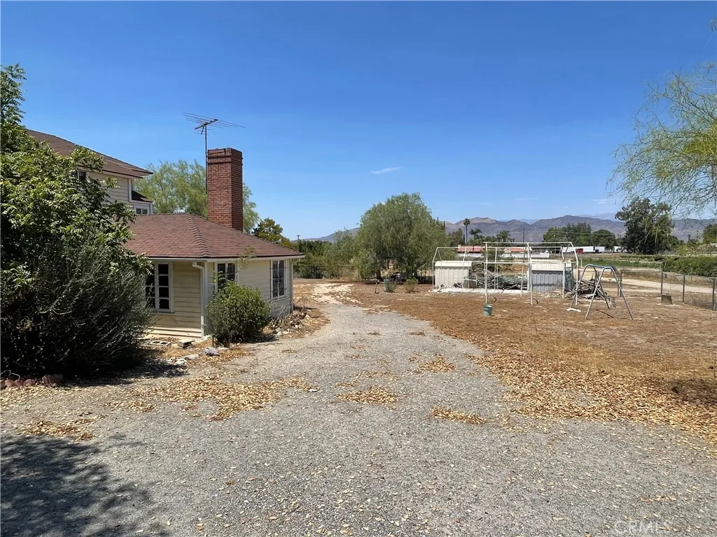 42370 Stetson Avenue, Hemet, California 92544 home-pic-3