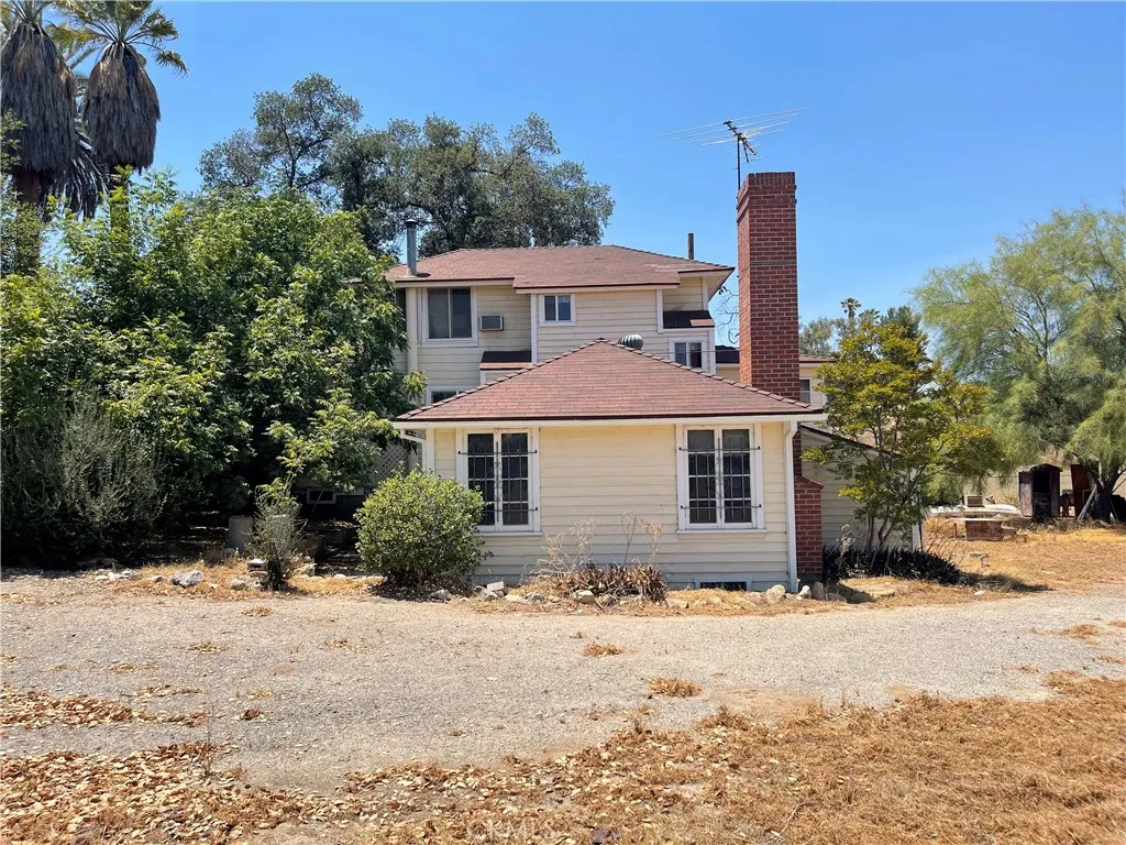 42370 Stetson Avenue, Hemet, California 92544 home-pic-2