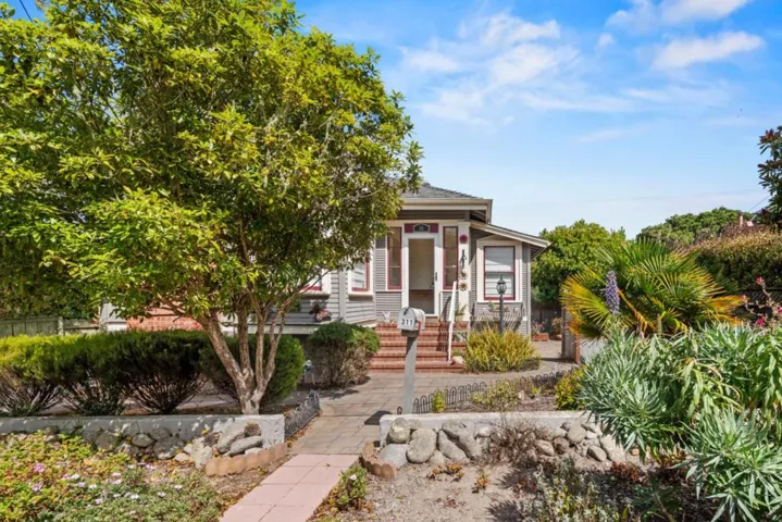 311 Walnut Street, Pacific Grove, California 93950