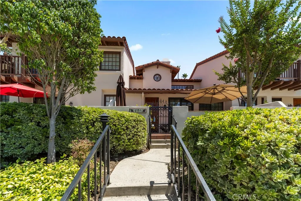 456 E Bougainvillea Lane, Glendora, California 91741, 2 Bedrooms Bedrooms, ,2 BathroomsBathrooms,Residential,For Sale,Bougainvillea,CV25172104