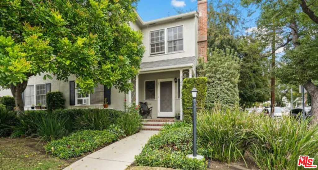 1100 N Louise Street, Glendale, California 91207, 2 Bedrooms Bedrooms, ,1 BathroomBathrooms,Residential Lease,For Rent,Louise,25571745