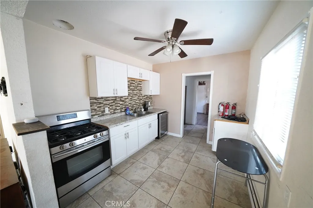 3620 W West Avenue, Fullerton, California 92833 home-pic-9