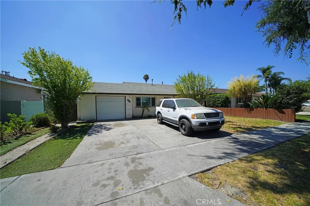 3620 W West Avenue, Fullerton, California 92833 home-pic-1